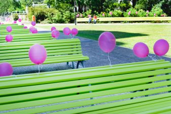 Balloons on benches